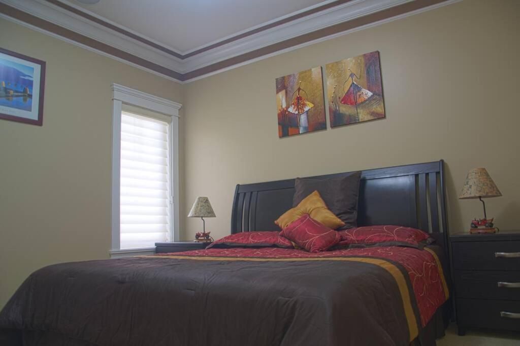 Rocky Ridge Executive Suite Victoria Exterior photo